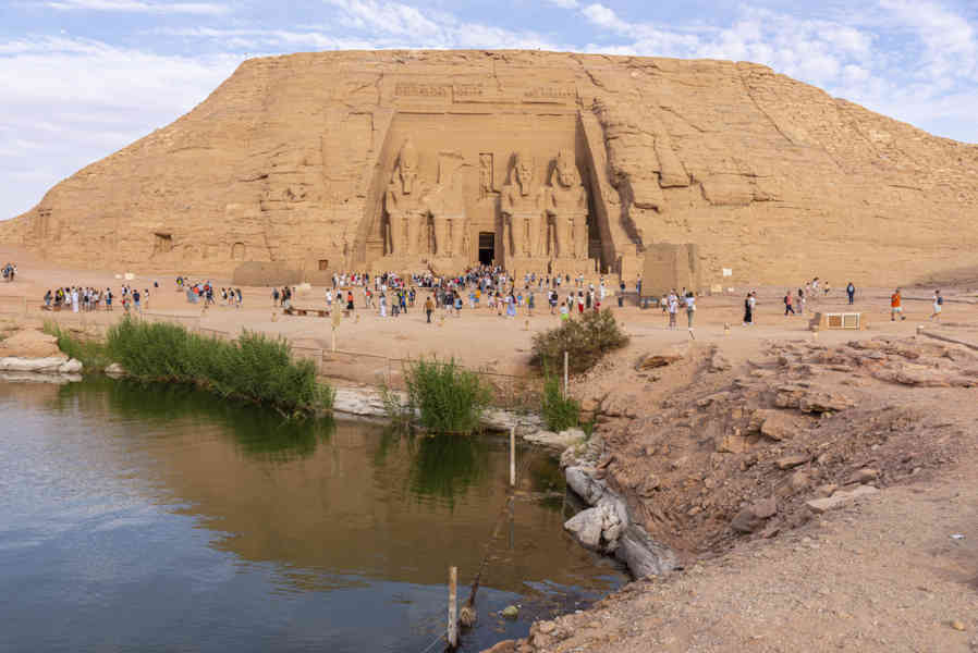Egipto 123 - Abu Simbel - Gran Templo de Ramsés II.jpg